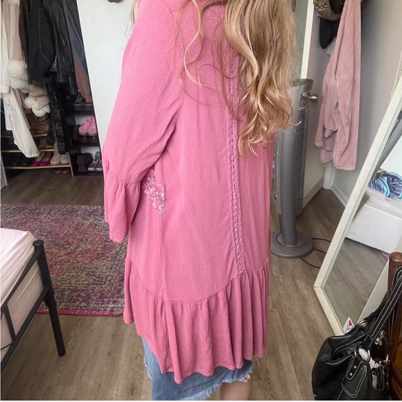 Pink Open-Front Ruffled Kimono Cardigan - Picture 2 of 3